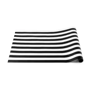 BLACK AND WHITE TABLE RUNNER