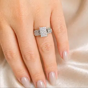 Anillo estilo princesa sólido plata 925 de Moissanite certificado medida 8
