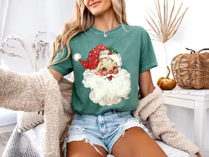 Retro Santa Shirt Comfort Colors Holiday Shirt Christmas Tee Women's Holiday Tee Retro Santa T-Shirt Coquette Santa Tee Gift for Her