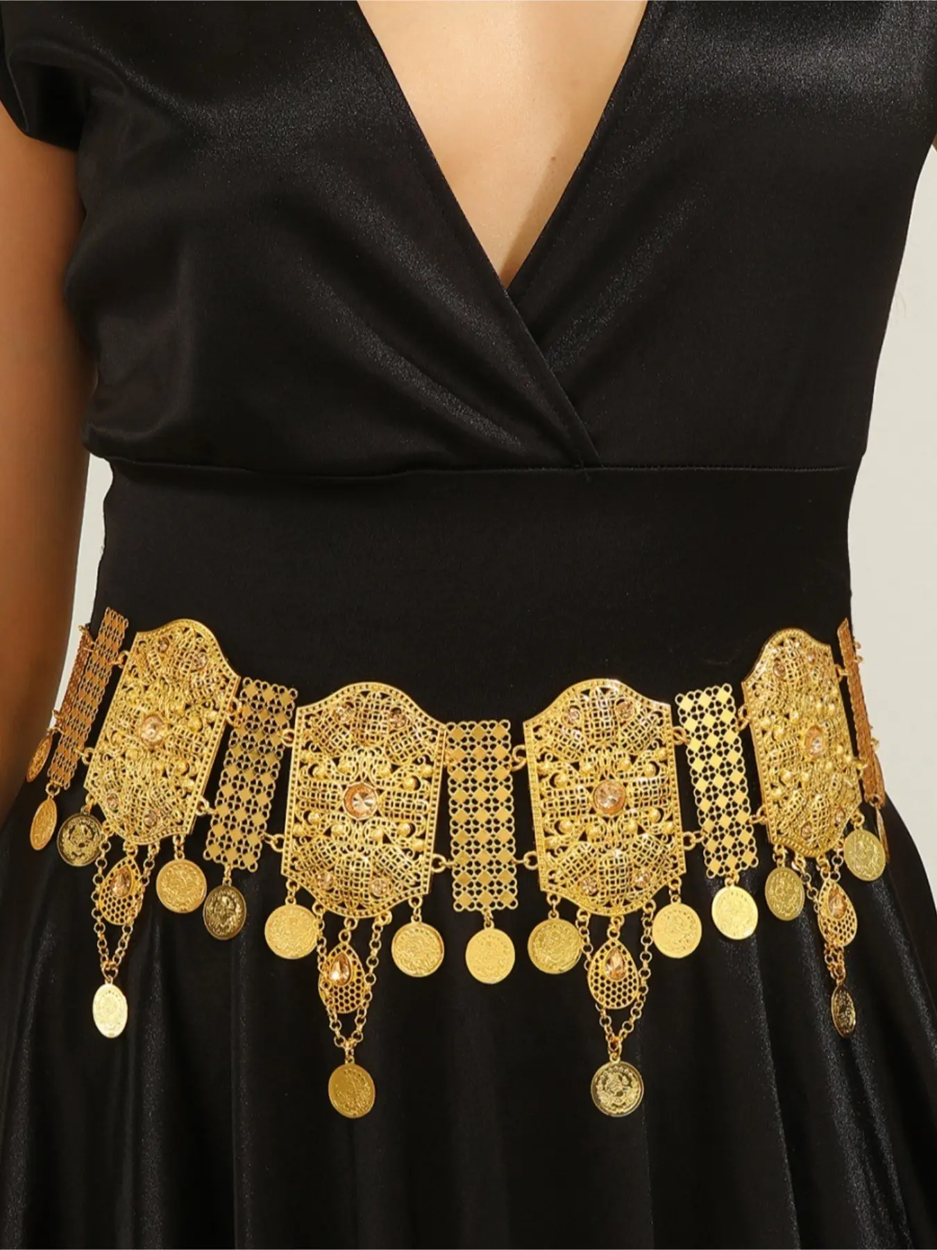 Middle East Arab Best-Selling Waist Chain - Sparkling Western Belt Rhinestone Decorated Belt Statement Belts Gold Alloy Hollow Carved Diamond-Inlaid Coin Fringe for Women's Dress Accessories Belts for Dresses Fashion Belt Decorative Belt