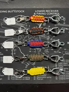 Paracord glove clip