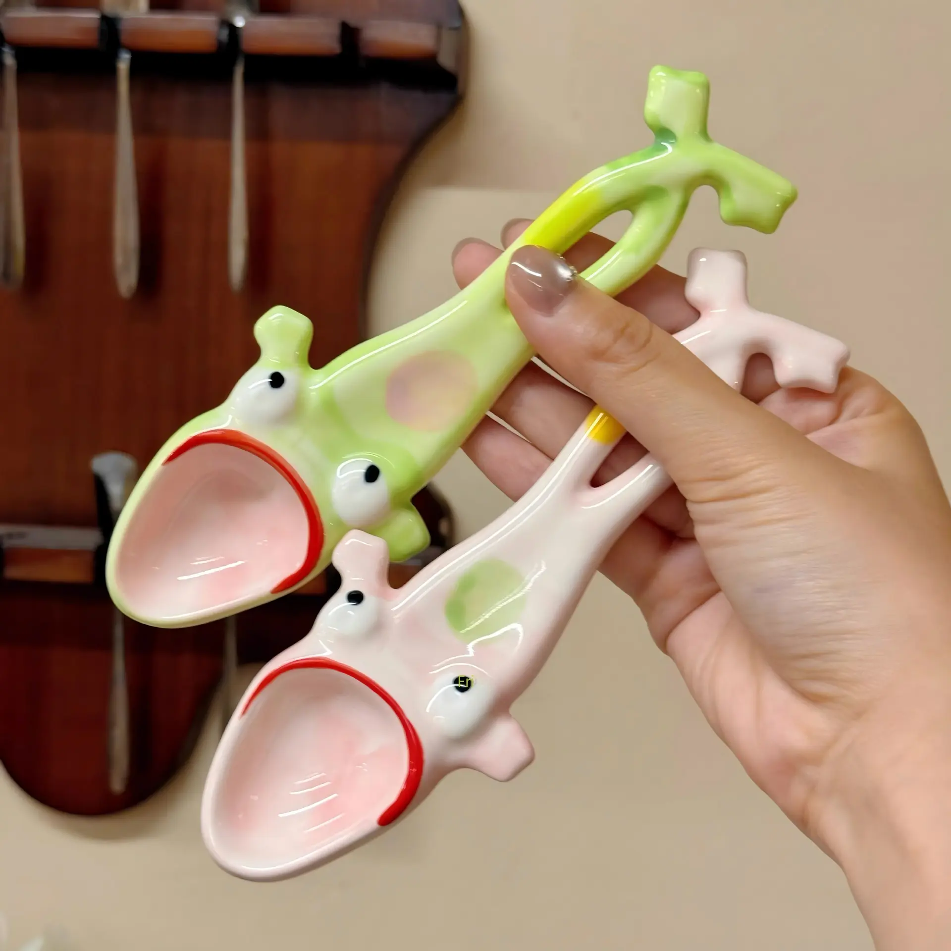 Ceramic Frog Fishing Spoon Lure - Food Grade, Lead-Cadmium Free, Heat Resistant Cute Cutlery for Kids