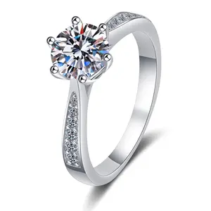 AURORADIA Moissanite Engagement Ring for Women | D Color VS1 Clarity Round Cut Solitaire Ring | 18K Platinum Vermeil Sterling Silver | Wedding Engagement and Birthday Wedding Auspicious Anniversary Engagement Auspicious Birthday Daily Daily Wedding Daily