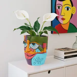 Weather-resistant lightweight resin vase - Picasso-inspired modern abstract art decoration - Plant pot indoor/outdoor with drainage hole - 3D abstract resin vase - Unique decorative item for weddings/offices/coffee shops Design House