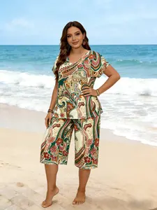 Plus Size Women's Paisley Print Set, Shorts Sets Outfits, Summer Clothing Set, Vacation Style, Ethnic Print, V Neck, Batwing Sleeves, Short Sleeve, Loose Top and Elastic Waist Shorts