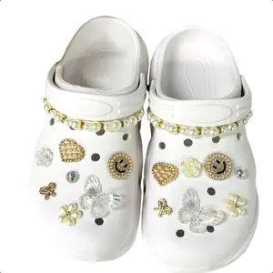 16pcs Women's Shoe Charms Decorration,Bling Shoe Charms,Footwear Shoe Charm Set Bling Shoe Charms For Women Flower Pearl Shoes Decoration Charms Rhinestone Shoes Chain Charm Cute Shoe Charms DIY Shoe Accessories For Birthday Party