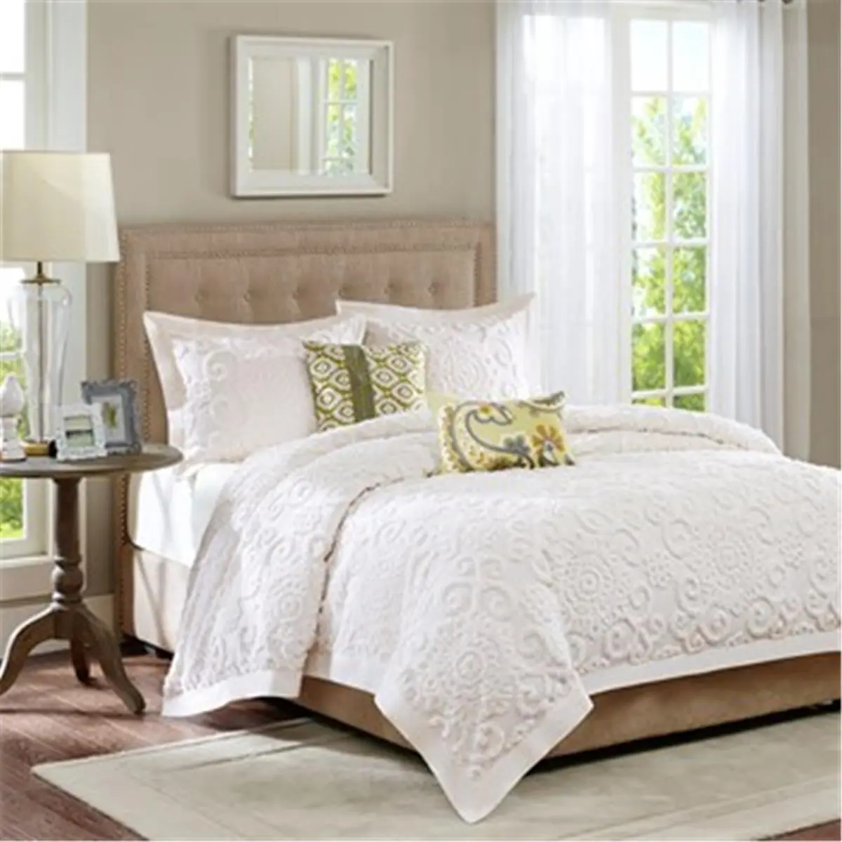 212 MAIN Classic Medallion Embroidery Tufted Fabric Reptile & Amphibian Decoration, Adds Texture, Ivory Full/Queen Suzanna Comforter Mini Set