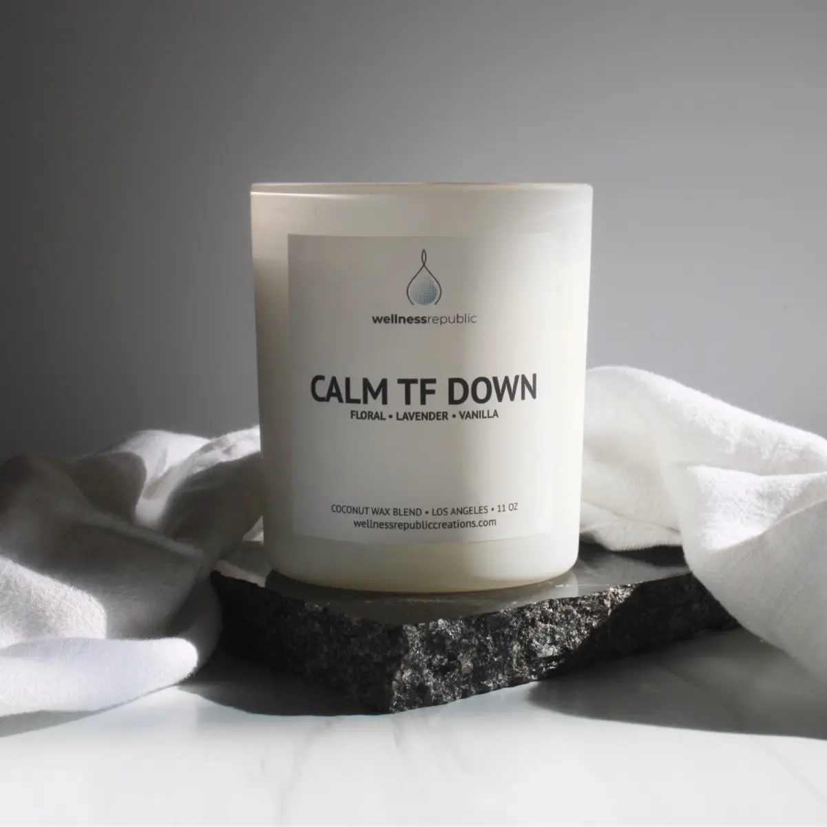Calm TF Down Candle - Decorative Candle for a Relaxing Environment Floral Lavender Scent Vanilla Flower Decoration Scented Perfume Aroma Perfume Aroma