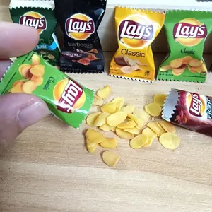 NEW 5pcs with Chips 1/6 Scale Dollhouse Miniature Fried Chips Mini Pretend Food for Blyth ob11 Barbies BJD Doll House Toys Accessories Diy Dollhouse Accessories Supermarket Snacks, Miniature Food Model Shooting Props, Including Potato Chips