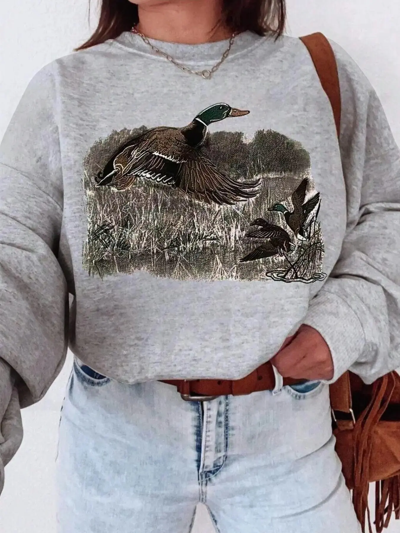 Women's Duck Print Drop Shoulder Loose Baggy Thermal Lined Soft Sweatshirt, Casual Long Sleeve Round Neck Pullover for Winter, Fashion Women's Top for Daily Wear