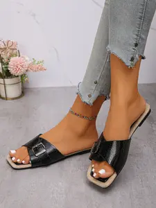 Women's Crocodile Pattern Metal Buckle Adjustable Flat Sandals, PU Leather Square Toe Design, Retro Style, All Seasons