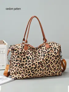 Large capacity travel tote bag, Travel duffel bag, lightweight handbag, zipper closure, random pattern, fashionable and versatile, casual and simple, suitable for college students, campus business trips, men's and women's travel bags, Traveling Bag