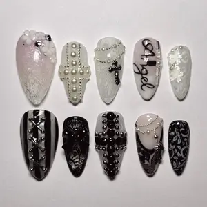 Twilight Inspired Press On Nails, Vampire Book Nail Art, Gothic Apple and Rose Nails, Movie Cosplay Fake Nails, Dark Aesthetic, Gift For Her