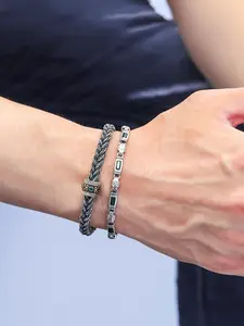 2-piece set 2026 new punk heavy industry grass pattern bracelets, hand-woven fox tail square bracelet set, stylish and versatile couple bracelets, copper electroplated without fading, suitable for wearing as holiday gifts