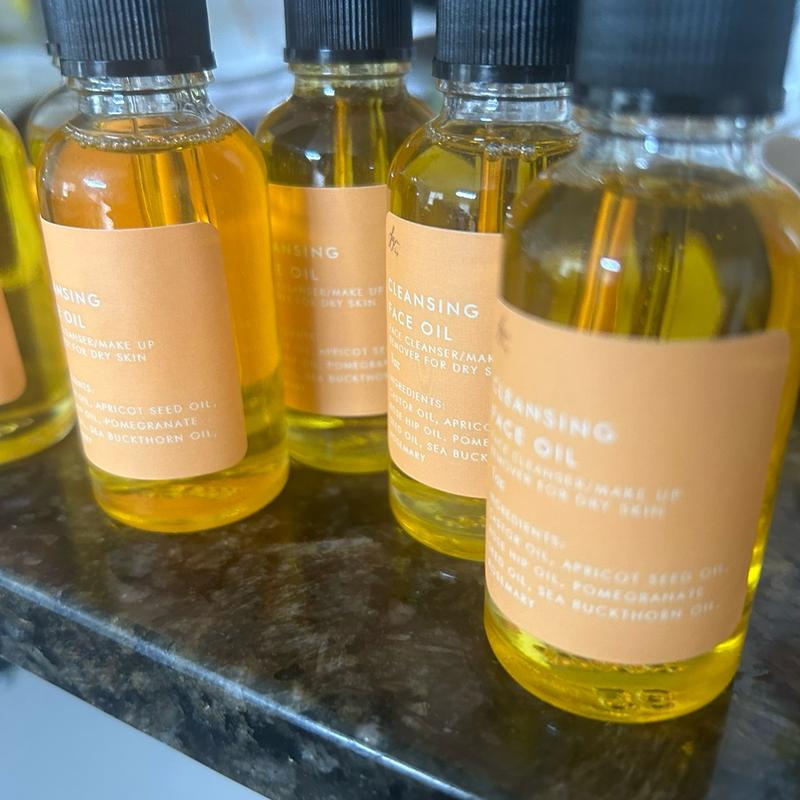 FYN Beauty Face Cleansing Oil-  for makeup removal and hydrated skin  Skincare Cleanser Apricot Dropper