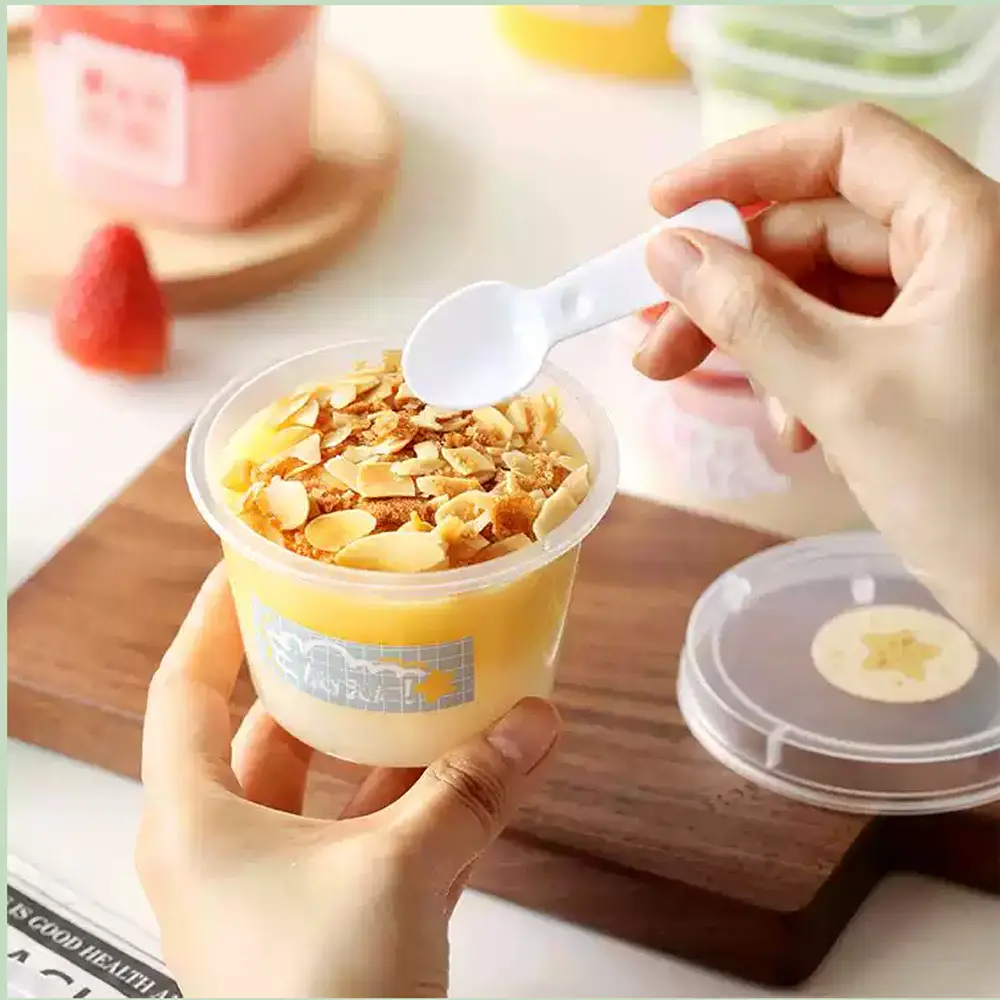 Disposable 8oz Clear Plastic Cups with Lids & Spoons, 25-50 Pack Leak-Proof  Mini Round Dessert Cups for Weddings, Pudding, Ideal for Special Occasions  - TikTok Shop