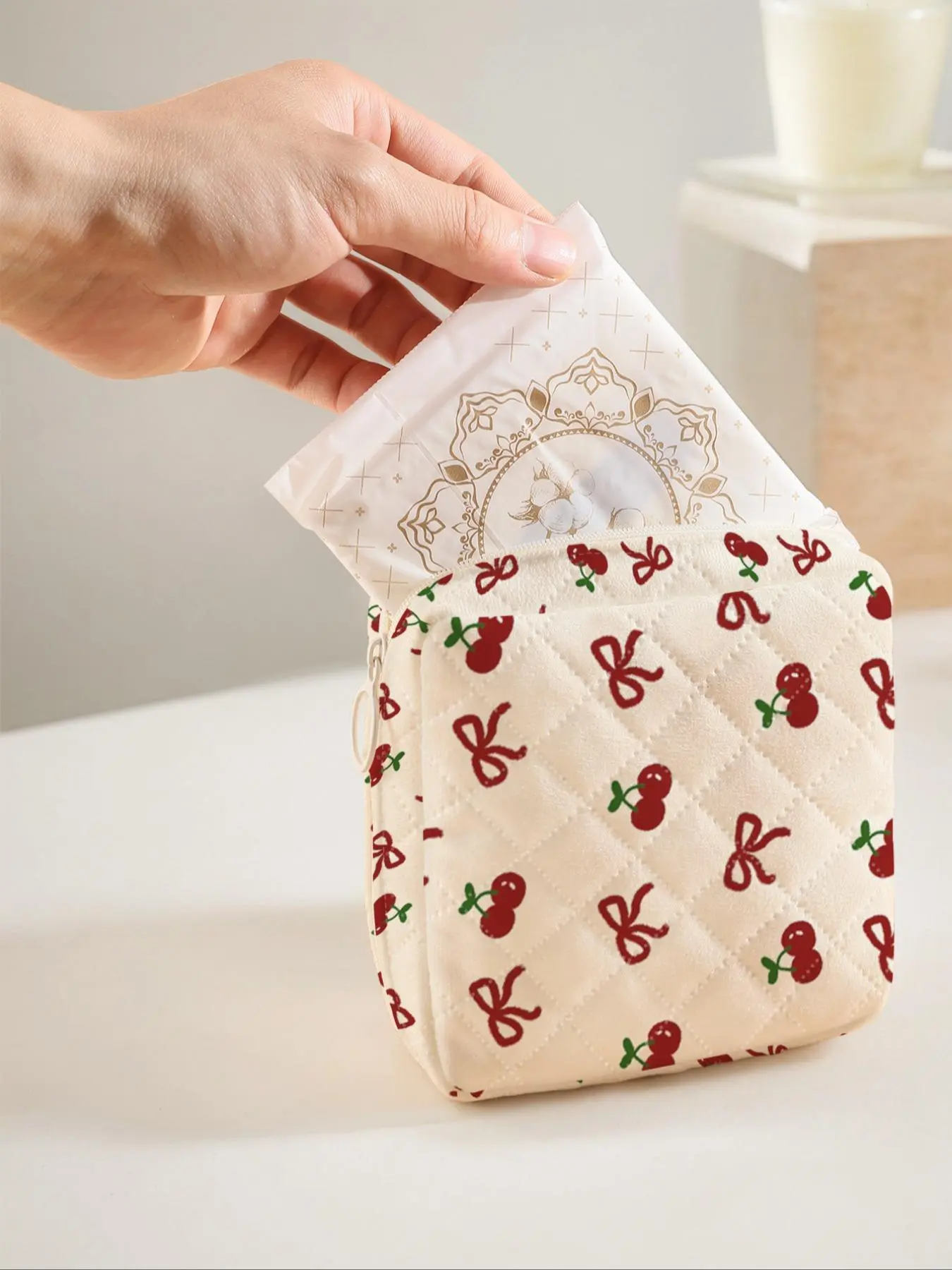 Cherry Pattern Sanitary Napkin Storage Bag, Portable Lightweight Tissue Bag, Travel Cosmetics Storage Box Organizer for Women & Girls, Zipper Pouches, Travel Organization Pouch, Storage Pocket, Organizational Zipper Storage