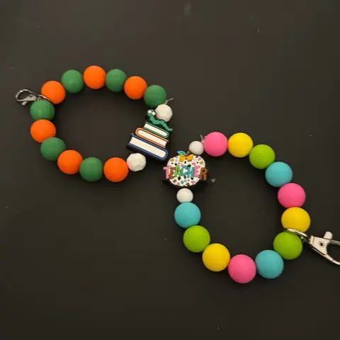 Wristlet keychain