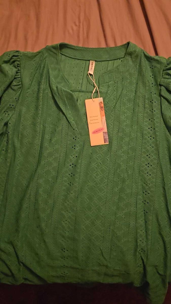 Item: Bright Green, XL