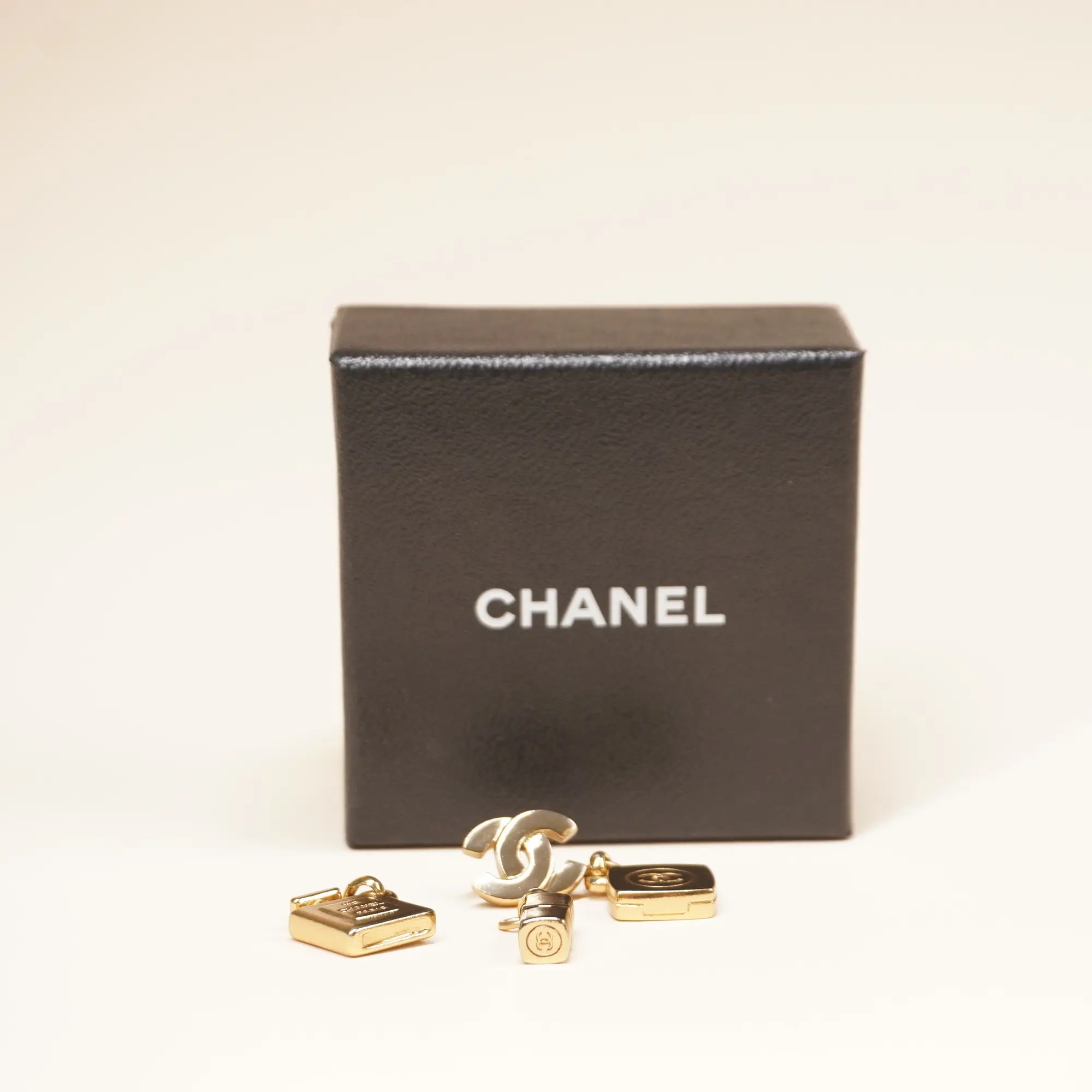 Pre-owned CHANEL Vintage Gold Metal Iconic Charms Dangle Earrings