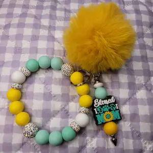 Silicone Beaded Keychain Wristlet Key Ring Bracelet Cute Car Key Holder for Women Girls