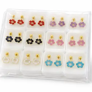 Shiny Flower Earrings – 14K Gold Plated