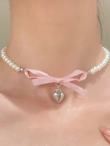 French Romantic Bow Heart Pendant Pearl Necklace for Women, Sweet Pure Desire Choker, Fashionable Lockbone Chain Jewelry
