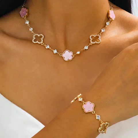Mother's Day Gift 2pcs Ladies Jewelry Set with Romantic Clover Floral Pattern Pendant Necklace, Elegant Lucky Bracelet, Sweet Luxury Fashion Accessories Jewellery Gift Set