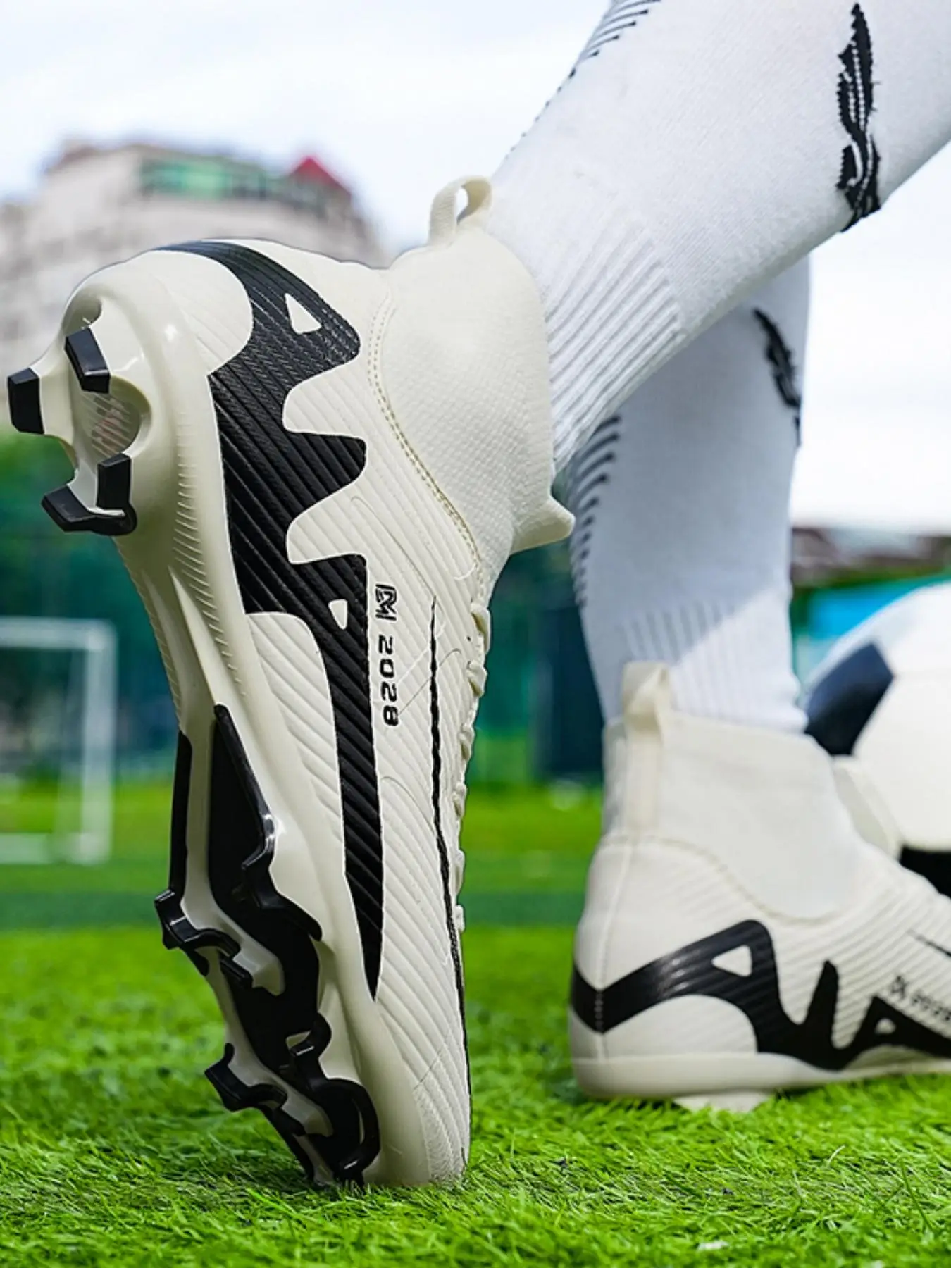 Men's Fashionable High Top Football Shoes, Casual Comfortable Breathable Soccer Shoes, Football Cleats, Football Training Shoes, Sports Shoes for All