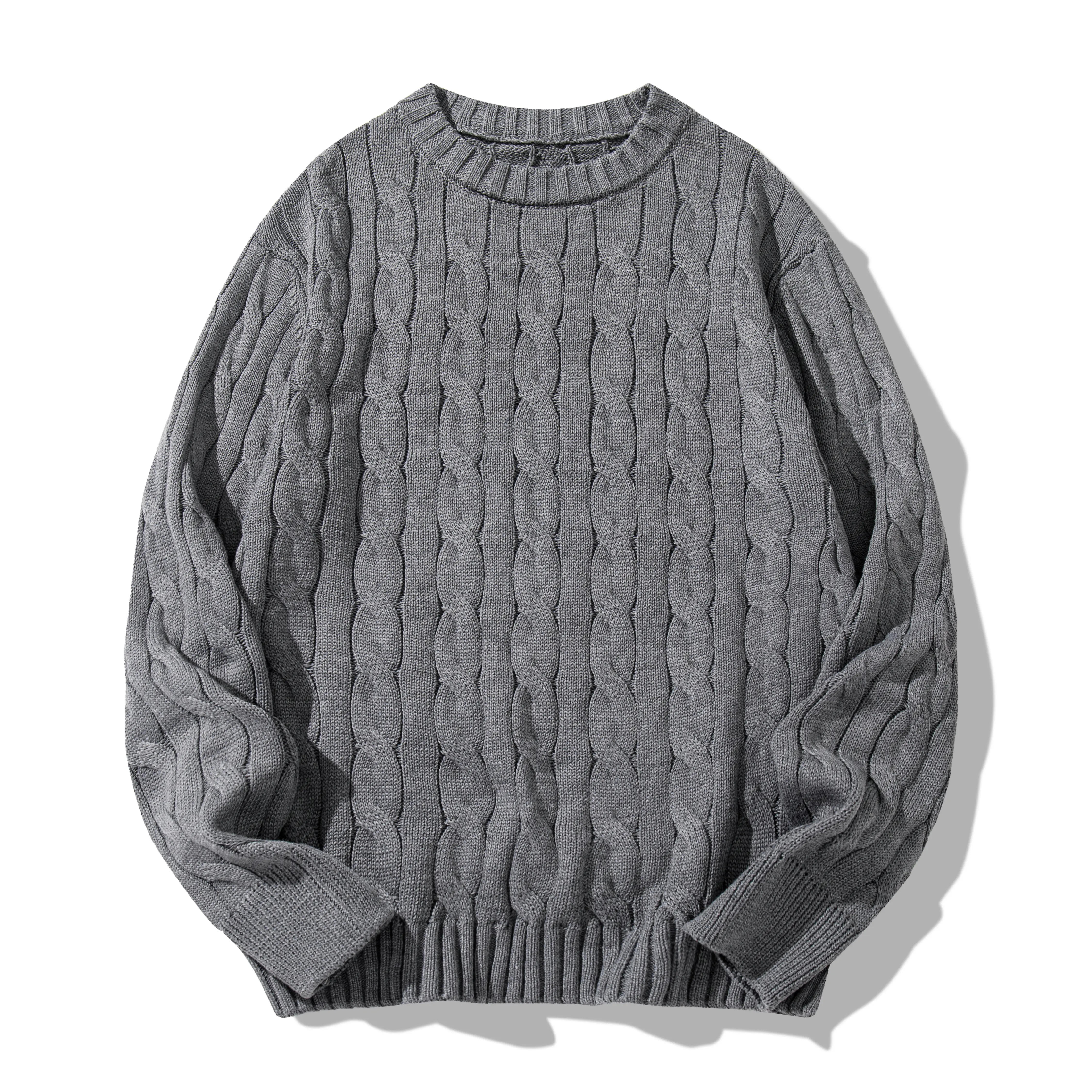 Men’s chunky knit pullover sweater, crew neck long sleeves, casual knitted sweater suitable for everyday wear in autumn and winter.