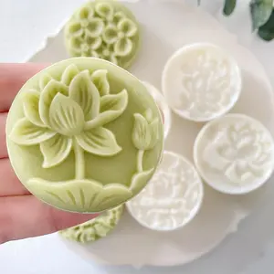 Lotus Flower Pattern Moon Cake Mold, 5 Counts/set DIY Hand Press Cookie Stamps, Baking Tools for Home Kitchen, Baking Supplies Kit, Kitchen Accessories