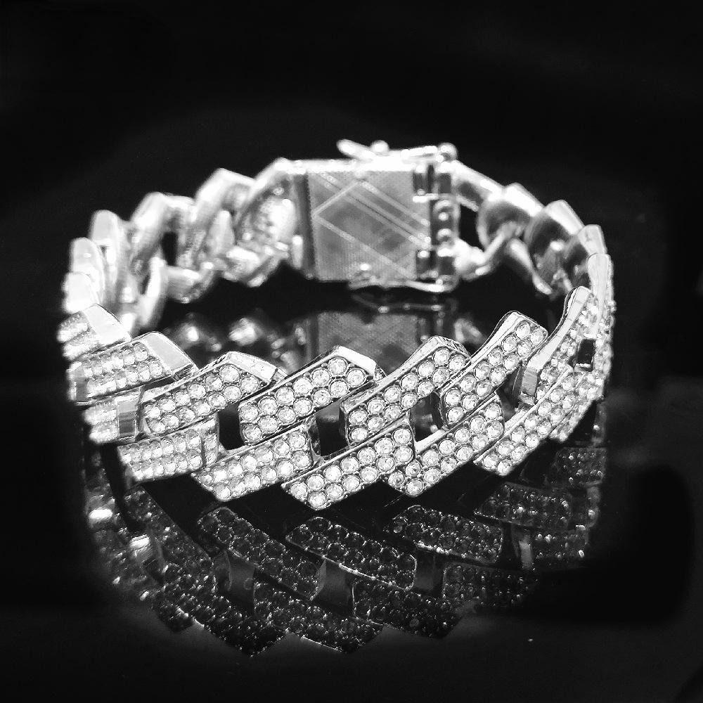 Luxury Dog Chain Collar with Diamonds