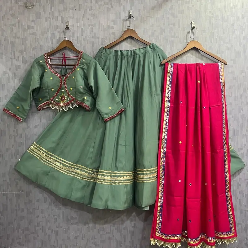 Elegant Green & Red Ethnic Outfit Size 38-42 Length 40 Flair 10-12 Traditional Indian Wear
