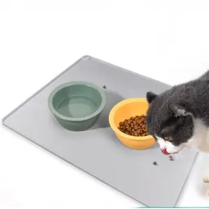 Spill-Proof Silicone Pet Food Mat for Cats and Dogs - Durable & Easy to Clean Pet Feeding Mat
