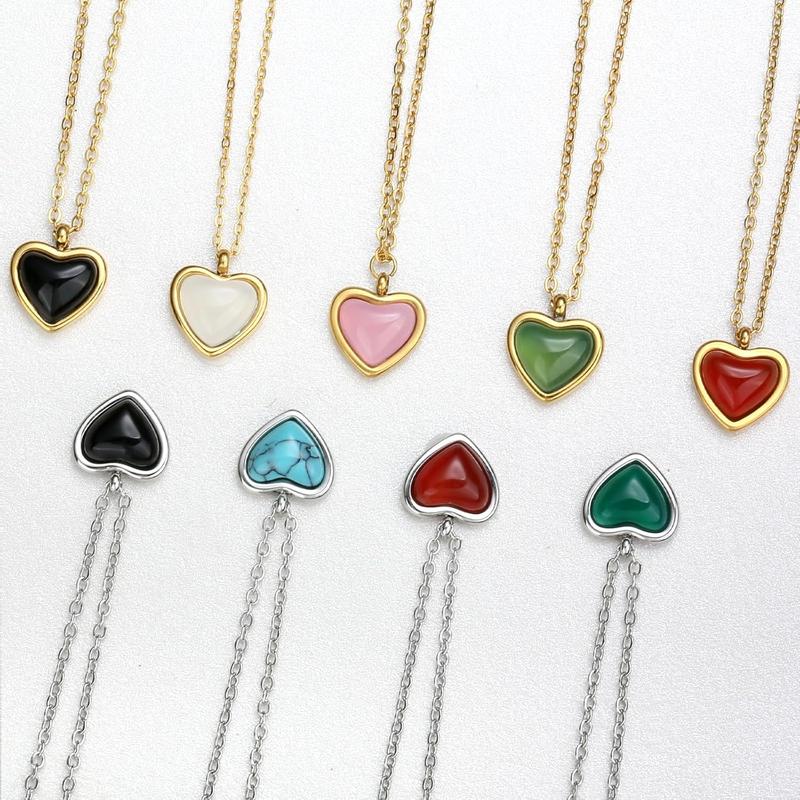 Turquoise Necklace for Women, Silver Heart Western Bohemian Style Jewelry as Anniversary Gifts, Western Turquoise Pendant Natural Stone Crystal Necklaces for Girls as Birthday Gifts-