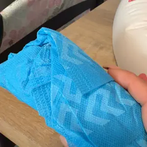 50pcs Non-Woven Disposable Shoe Covers, Breathable and Slip-Resistant, Waterproof and Dustproof, Durable Adult Size for Home Visits and Outdoor Use