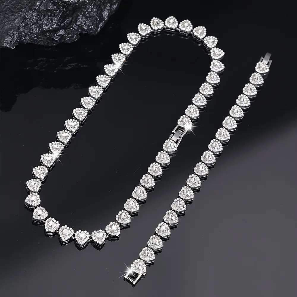 Unisex 2PCS Alloy Heart Shape Cuban Chain Jewelry Set - Luxurious Hypoallergenic Exaggerated Shiny Cubic Zirconia Choker Necklace & Bracelet, Female Daily & Party Wear, Birthday Special Occasion Gift, Chain Necklace Jewelry Sets, Cuban Chain Jewelry Sets