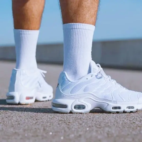 Brand New VaporMax Plus Sneakers Breathable Comfortable Fashion Sports Basketball Shoes