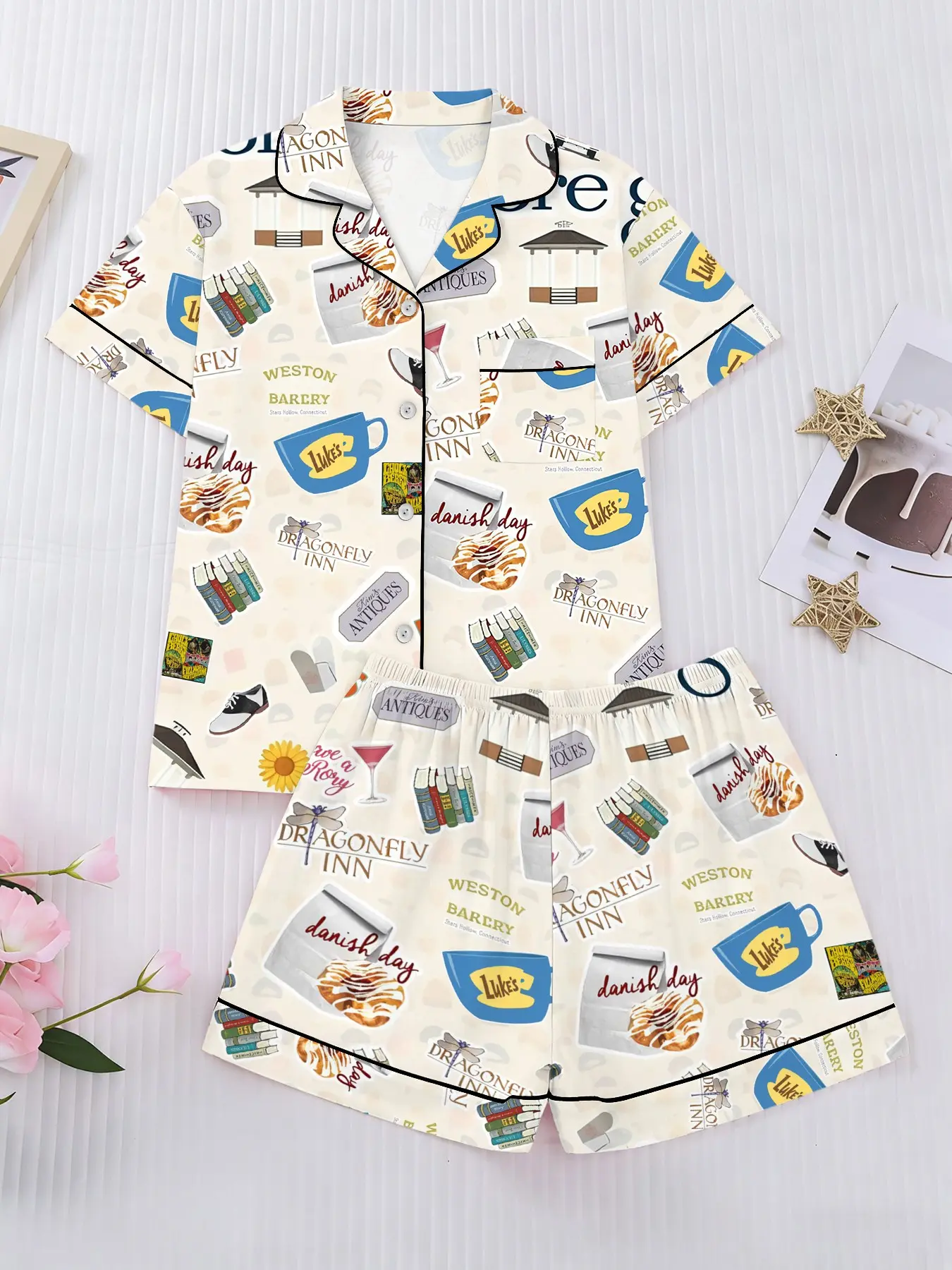 Women's Short Sleeve Sleepwear Set, Collar Design with Elastic Waist Shorts, Comfortable Sleeping Clothes, Unique Design for Night Relaxation