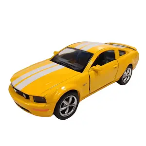 KINSMART 1:38 scale 2006 Ford Mustang GT W/Stripe