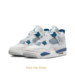 Retro Mid-Top Basketball Shoes in White, Blue, and Grey with Leather and Mesh
