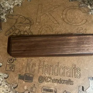 Wood pen box