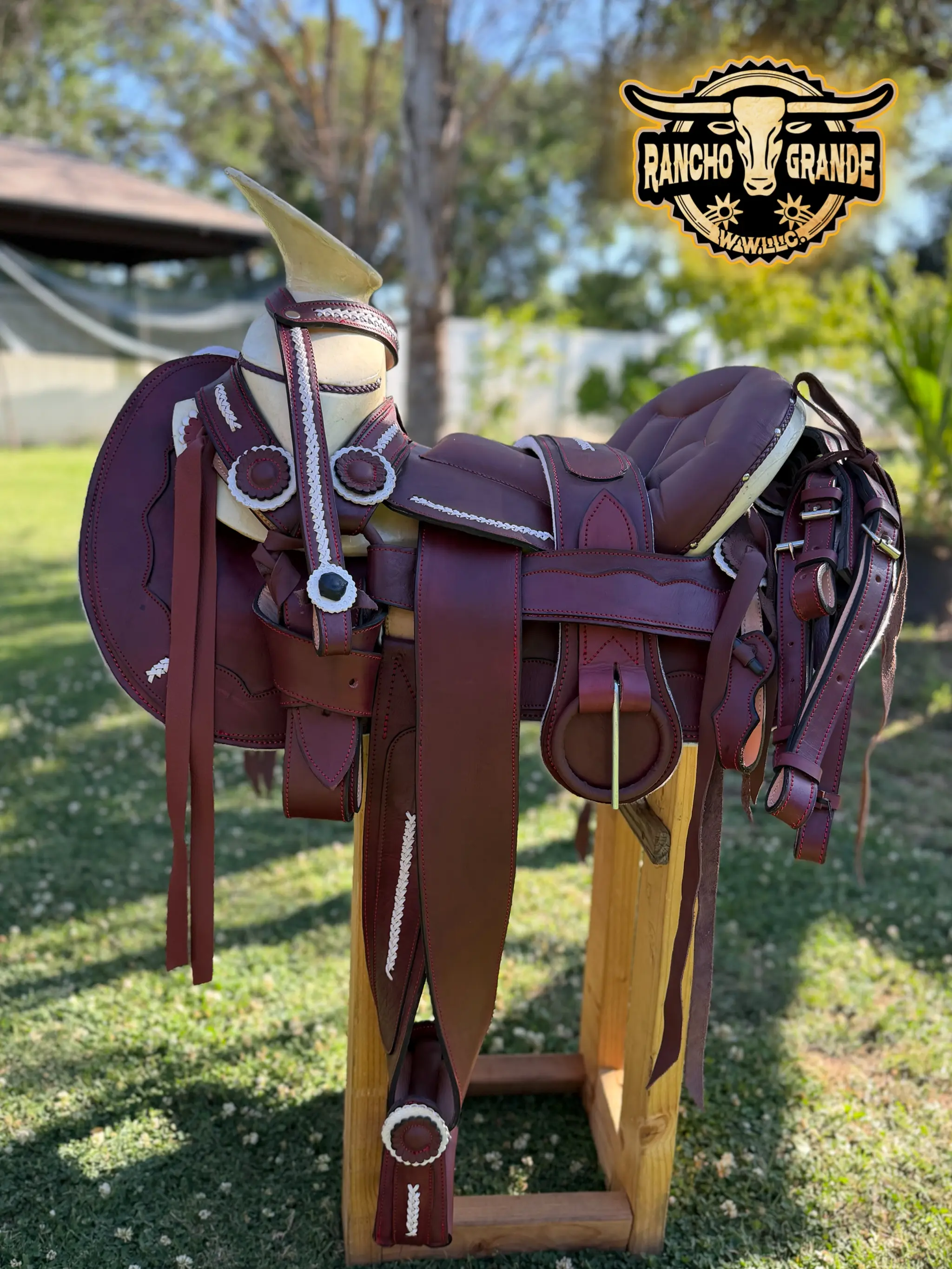 15''  Montura para Caballo colita de Pato / Silla de Caballo / Saddle Horse