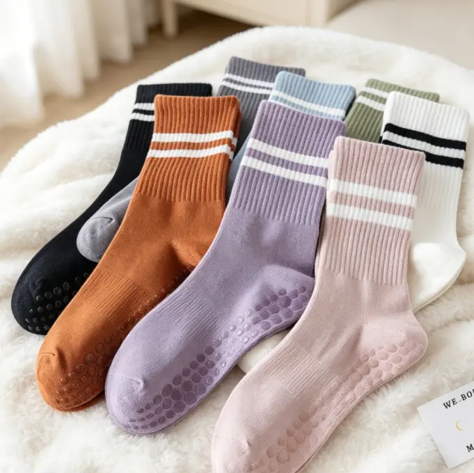 3/6 Pairs Women's Non Slip Pilates Socks with Grips for Yoga and Barre