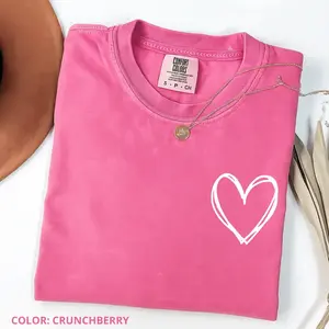 Comfort Colors Retro Love Heart T-shirt, Valentine's Day Shirt, Women's Crew Neck Top, Short Sleeve Shirts