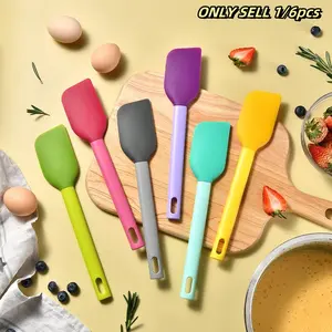 1 color-matching integrated silicone spatula, multi-color silicone spatula, durable kitchen tool, flexible kitchen spatula suitable for baking, cooking, sc bowls, decoration, heat resistance and easy cleaning, etc. Various colors optional