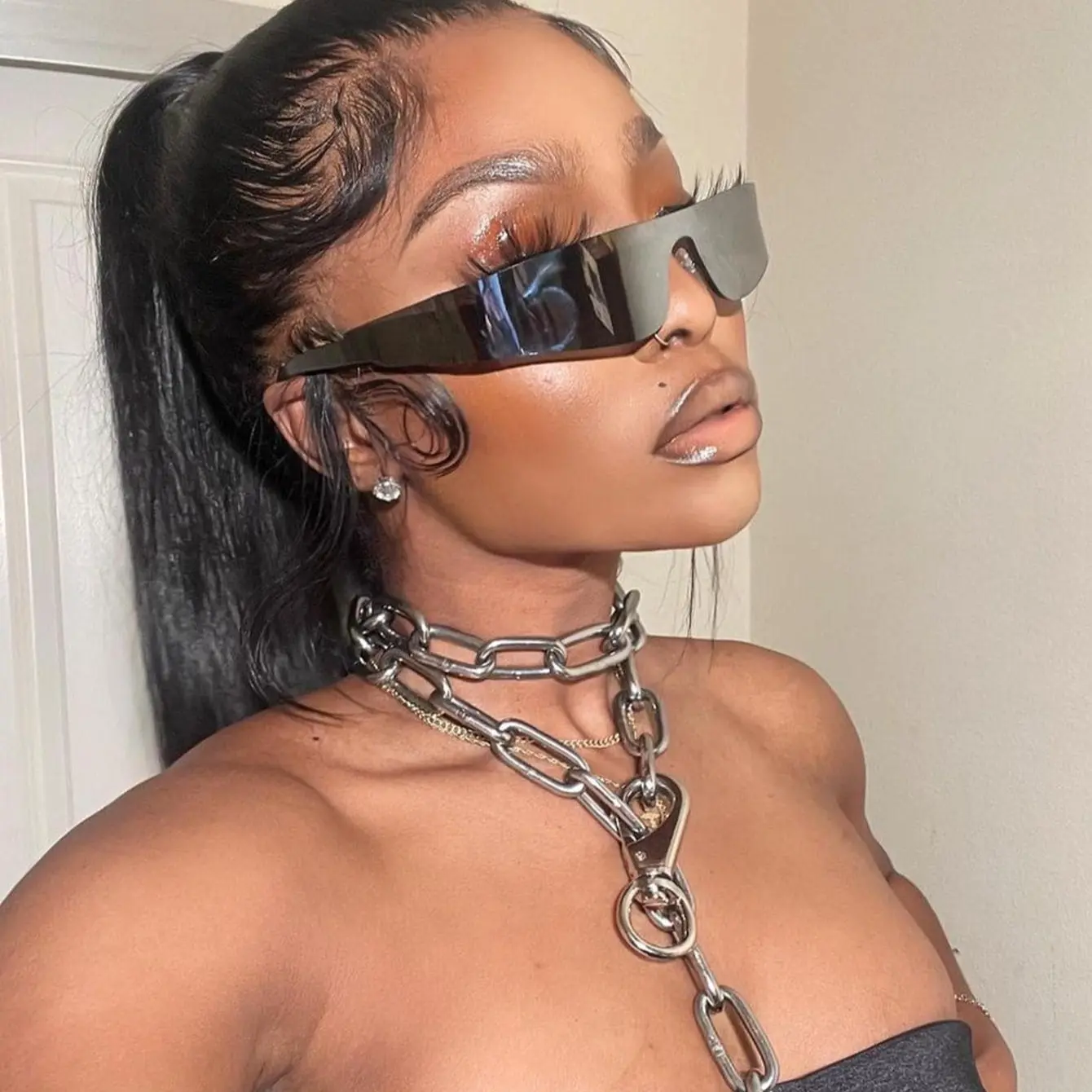 Y2K Sunglasses with Silver Jewelry Set, PC Plastic UV400 Protection Y2K Wrap Around Sunglasses for Women Men Sliver Oval Fashion  main image 3