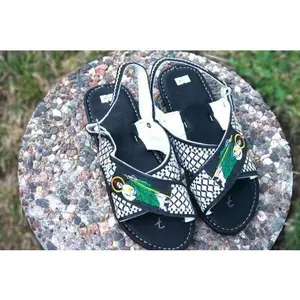 Huarache Cruzado Bordado San Judas Tadeo Boy's Summer Footwear Handcrafted Leather Sandals with Nail Decor for Men