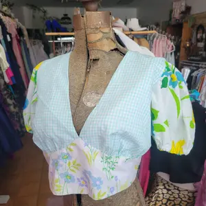 MaryAnn Tie Back Crop Top - Women's Boho Floral Blouse - Fabric
