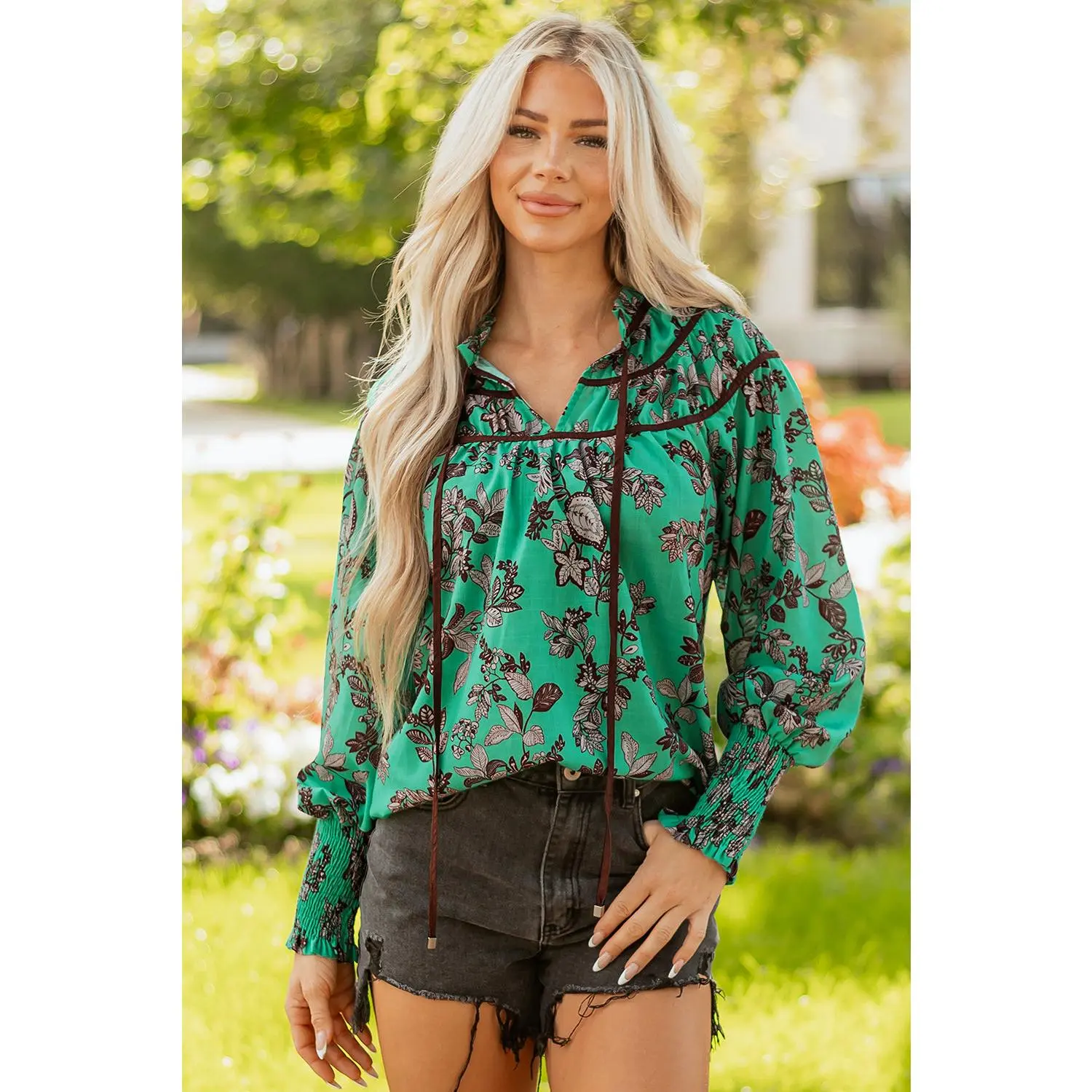 Women's Comfy Casual Green Leaf Print V-Neck Blouse - Contrast Trim, Shirred Puff Sleeves, Relaxed Cut, Billowy Design, Billowy Blouses & Shirts